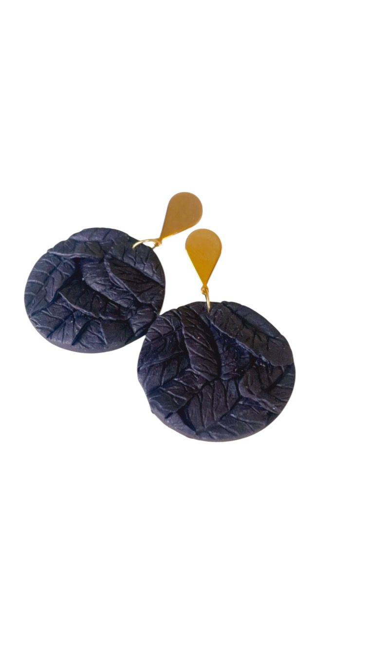 Pendientes colgantes de arcilla | Hojas texturizadas | Estilo boho chic | Regalo para ella